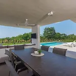 فيلة In Croatia Near The Coast