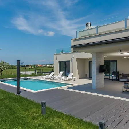 Wonderful With Swimming Pool And Wellness Villa *