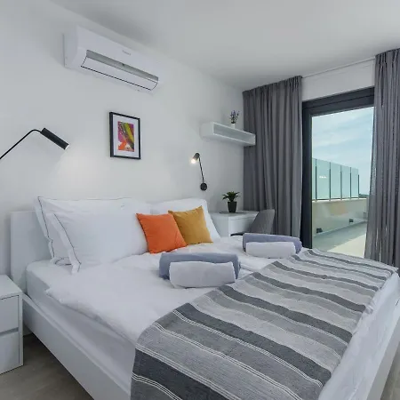 Wonderful With Swimming Pool And Wellness Villa