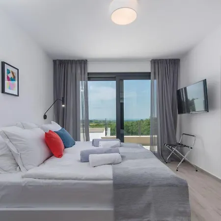 Wonderful With Swimming Pool And Wellness * Brtonigla