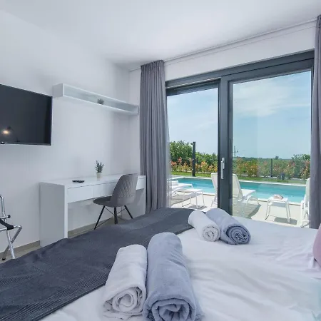 Wonderful With Swimming Pool And Wellness *